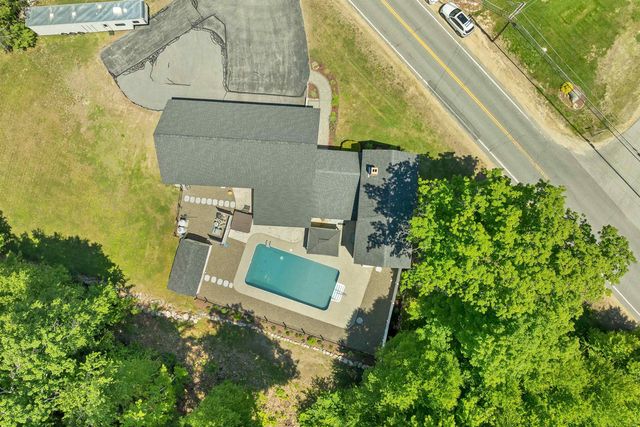 38 Bow Center Road, Bow, NH 03304