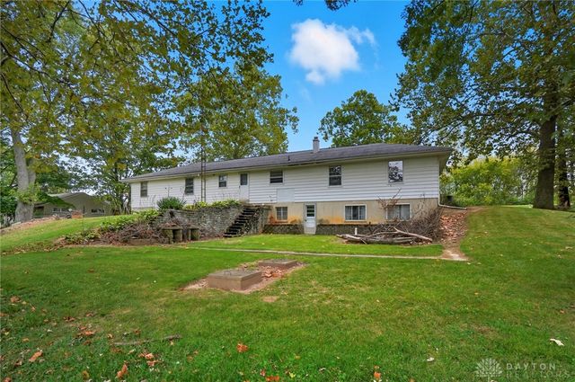 8375 Peters Pike, Dayton, OH 45414