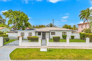7395 SW 39th St, Miami, FL 33155