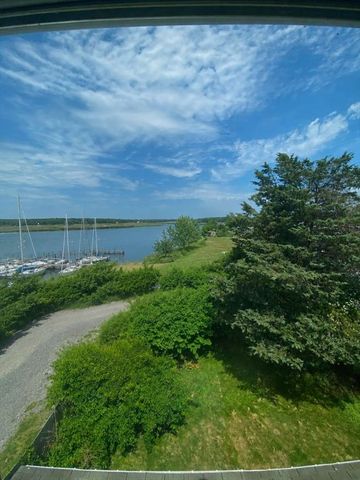 360 Merrimac Street, Newburyport, MA 01950