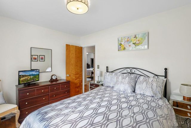 3685 Davenant Avenue, Cincinnati, OH 45213