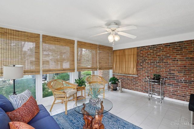 3685 Davenant Avenue, Cincinnati, OH 45213