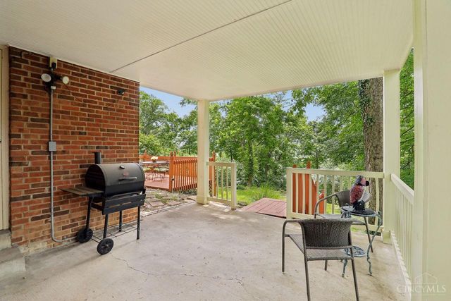 3685 Davenant Avenue, Cincinnati, OH 45213