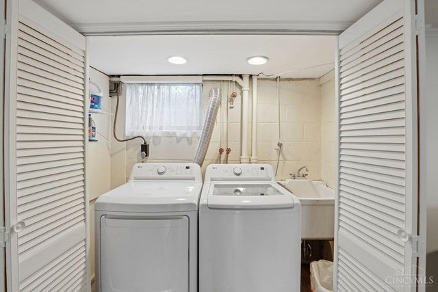 3685 Davenant Avenue, Cincinnati, OH 45213