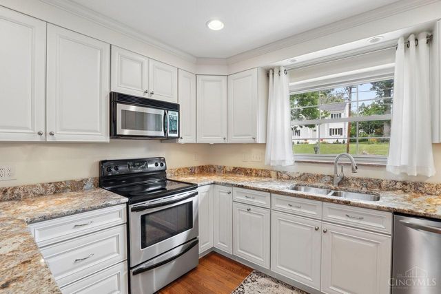 3685 Davenant Avenue, Cincinnati, OH 45213
