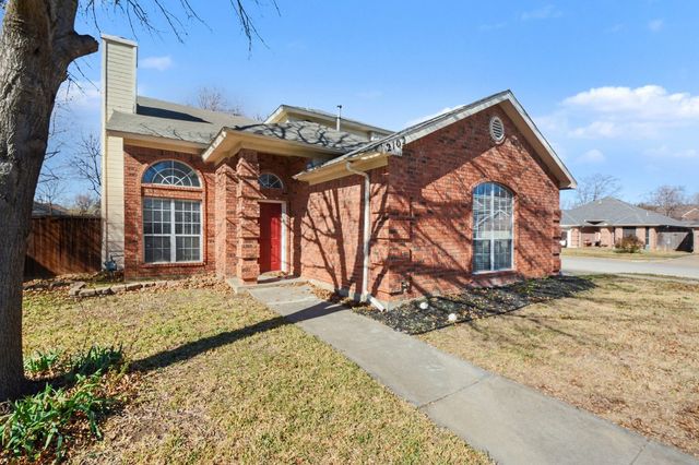 2102 Ridgecliff Drive, Keller, TX 76248