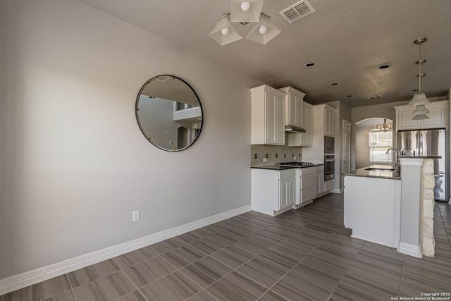 7523 HAYS HL, San Antonio, TX 78256