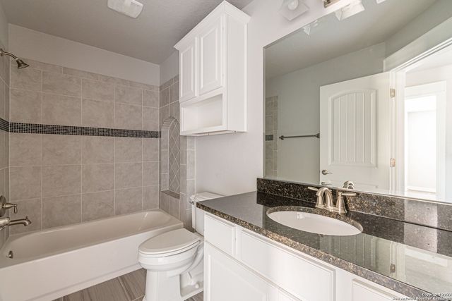 7523 HAYS HL, San Antonio, TX 78256