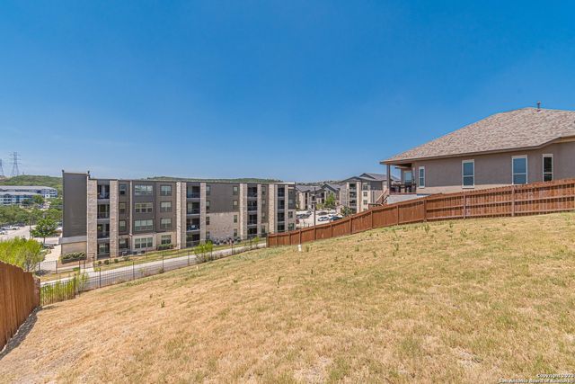 7523 HAYS HL, San Antonio, TX 78256