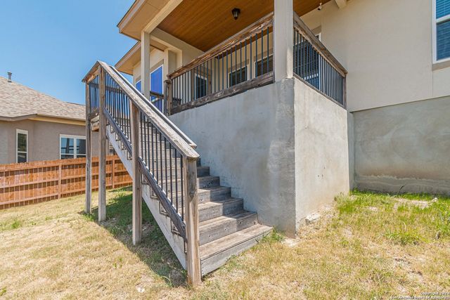 7523 HAYS HL, San Antonio, TX 78256