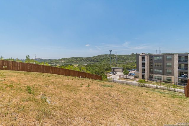 7523 HAYS HL, San Antonio, TX 78256