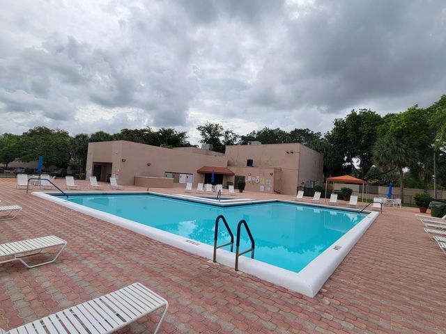 971 NW 122nd Terrace, Pembroke Pines, FL 33026