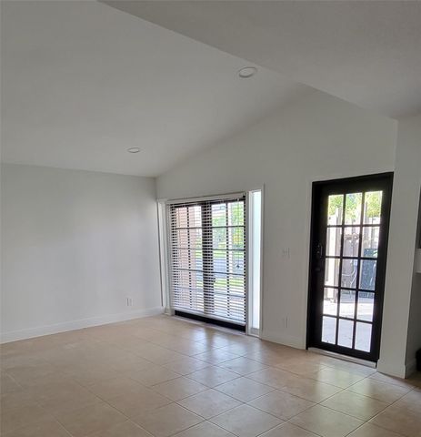 971 NW 122nd Terrace, Pembroke Pines, FL 33026