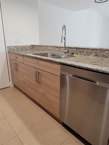 971 NW 122nd Terrace, Pembroke Pines, FL 33026