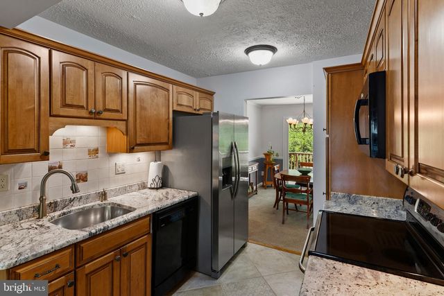 1802 LANG DR, Crofton, MD 21114