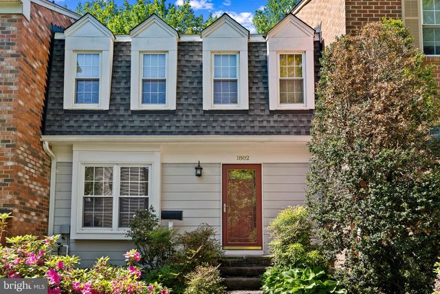 1802 LANG DR, Crofton, MD 21114