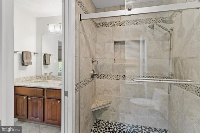 1802 LANG DR, Crofton, MD 21114