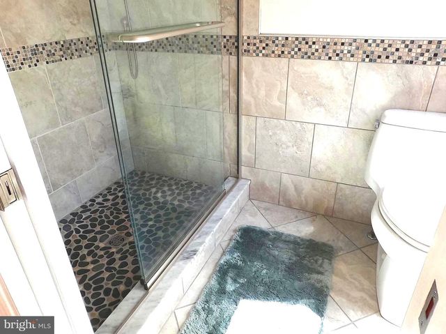 1802 LANG DR, Crofton, MD 21114