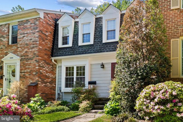 1802 LANG DR, Crofton, MD 21114