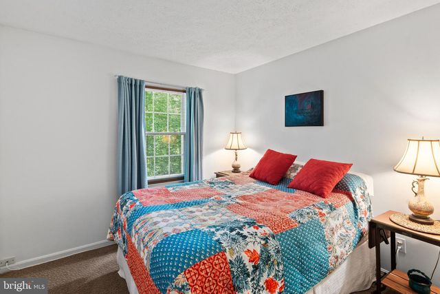 1802 LANG DR, Crofton, MD 21114