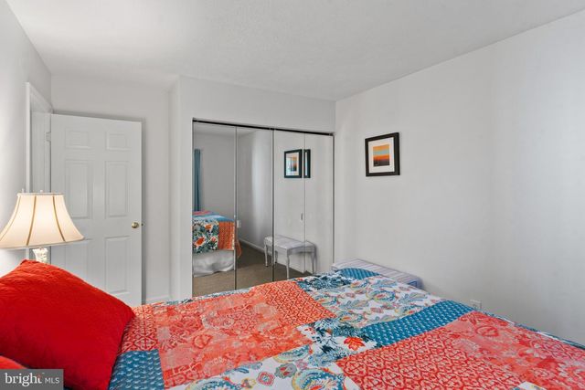 1802 LANG DR, Crofton, MD 21114