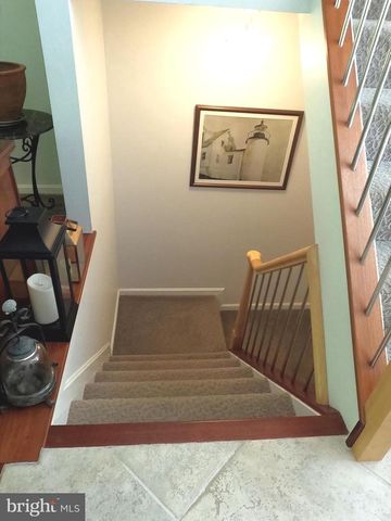 1802 LANG DR, Crofton, MD 21114