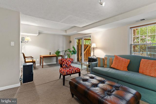 1802 LANG DR, Crofton, MD 21114
