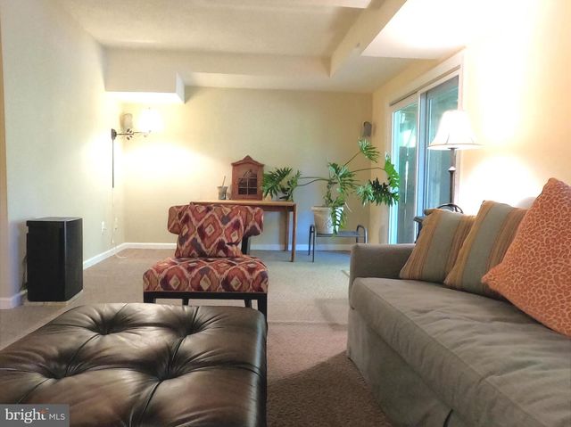1802 LANG DR, Crofton, MD 21114
