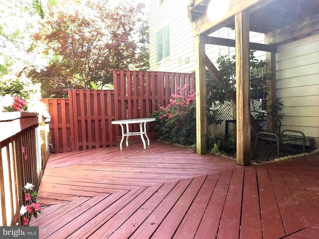 1802 LANG DR, Crofton, MD 21114