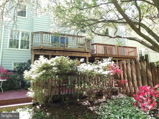 1802 LANG DR, Crofton, MD 21114