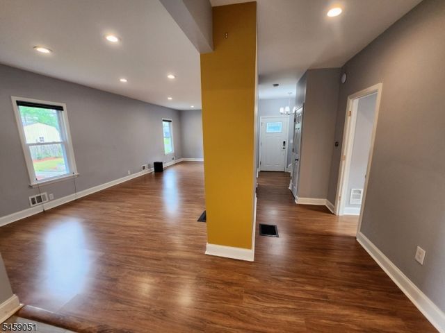 616 Center St, Dunellen Boro, NJ 08812