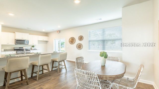 964 Sanctum St, Ridgeland, SC 29936