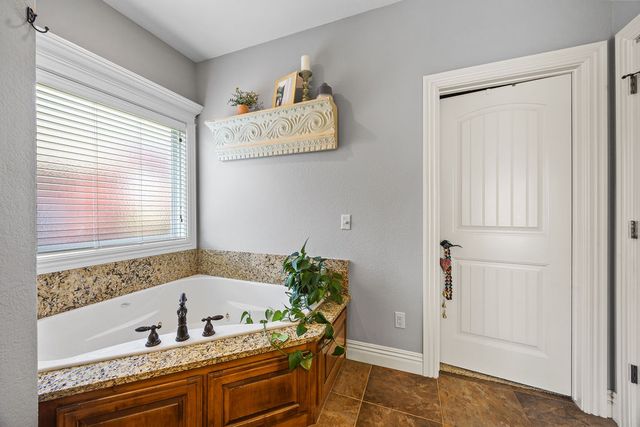4701 SW Newcastle Road, Bentonville, AR 72713