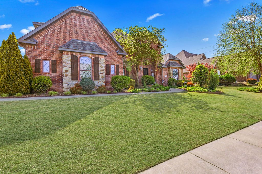 4701 SW Newcastle Road, Bentonville, AR 72713