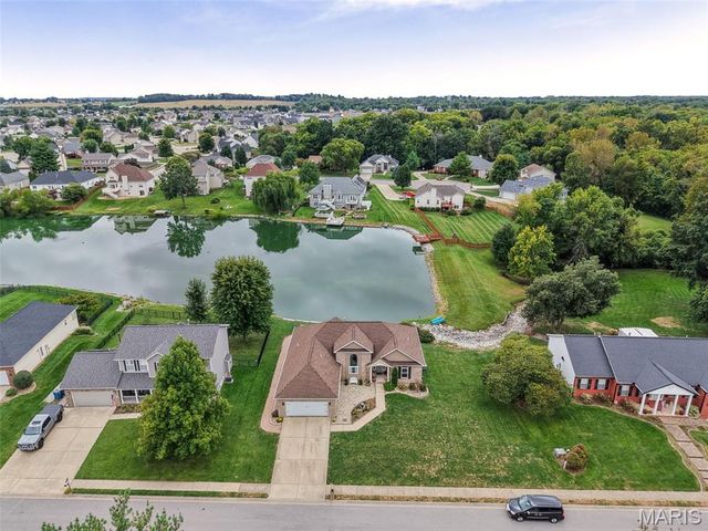 2614 Meridian Lake Drive, Shiloh, IL 62221