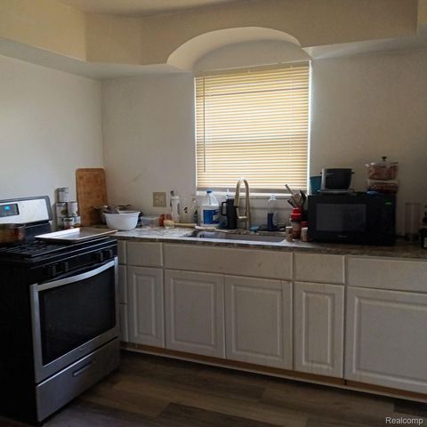 11137 Balfour Road, Detroit, MI 48224