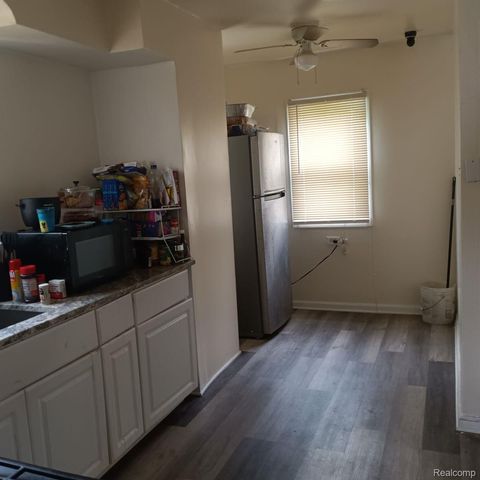 11137 Balfour Road, Detroit, MI 48224