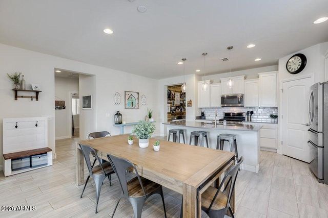 11023 E TUPELO Avenue, Mesa, AZ 85212