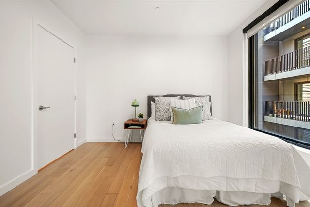 21-35 West 2nd Street 407, Boston, MA 02127