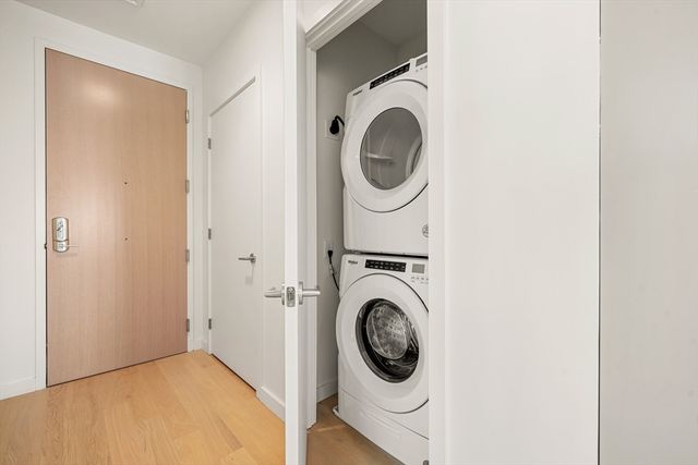 21-35 West 2nd Street 407, Boston, MA 02127