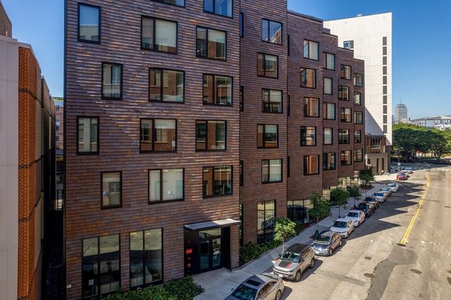 21-35 West 2nd Street 407, Boston, MA 02127