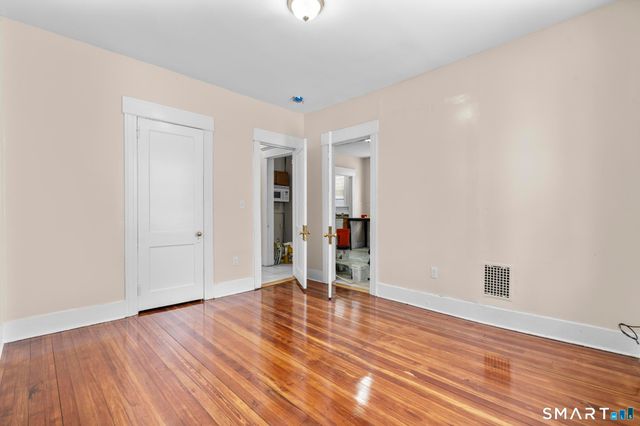 126 Sheffield Avenue, New Haven, CT 06511