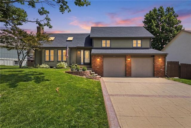 6815 Acuff Street, Shawnee, KS 66216