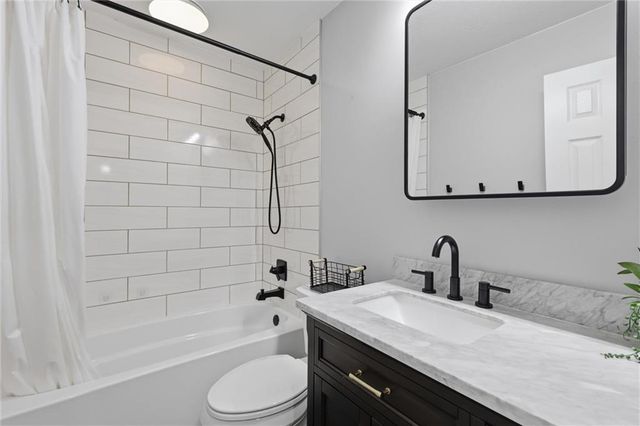 6815 Acuff Street, Shawnee, KS 66216