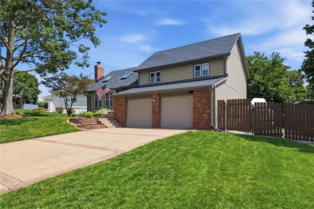 6815 Acuff Street, Shawnee, KS 66216