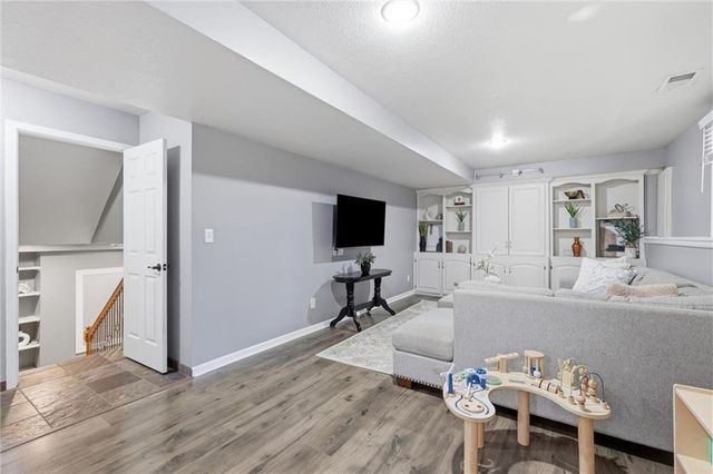 6815 Acuff Street, Shawnee, KS 66216
