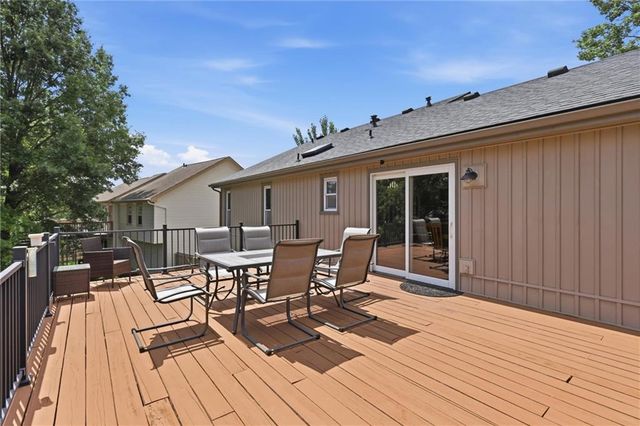6815 Acuff Street, Shawnee, KS 66216