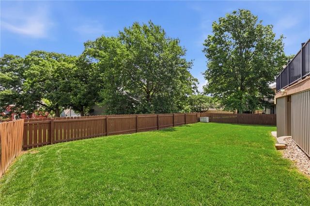 6815 Acuff Street, Shawnee, KS 66216