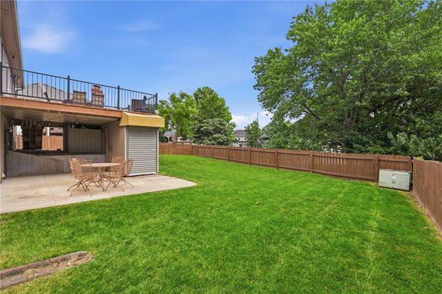6815 Acuff Street, Shawnee, KS 66216