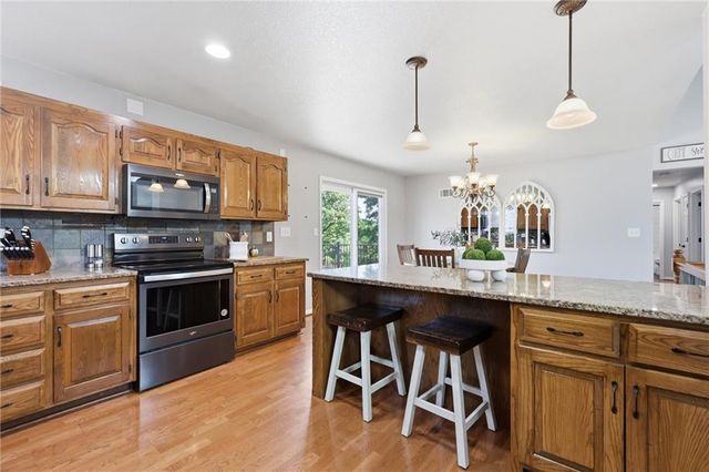 6815 Acuff Street, Shawnee, KS 66216